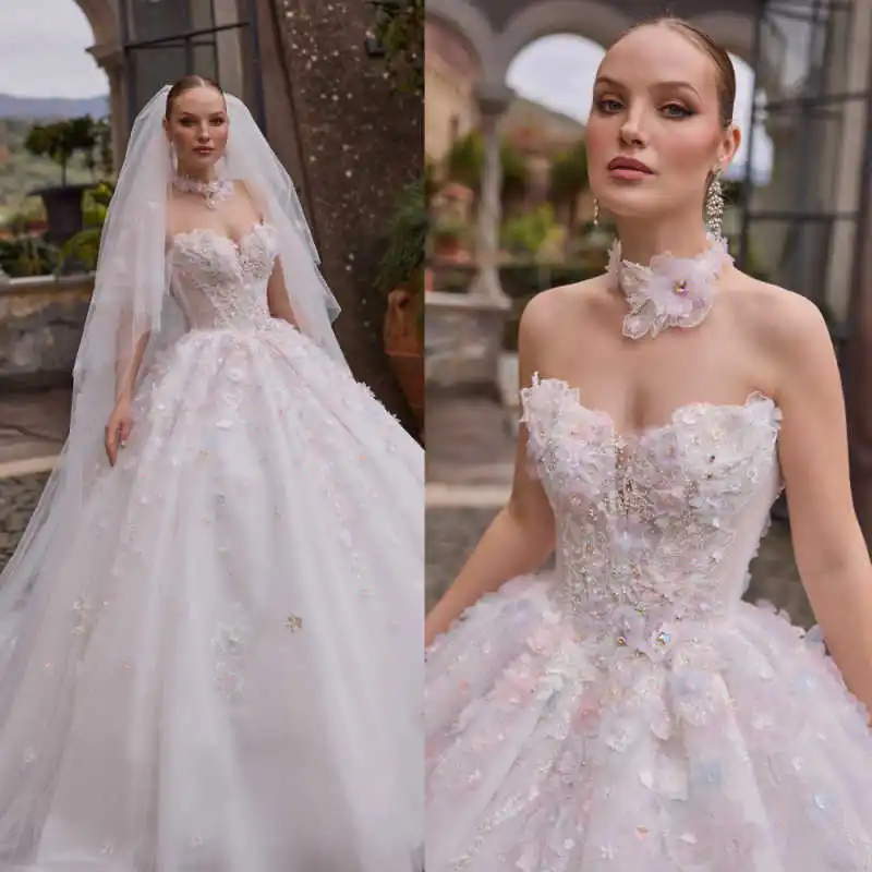 Elegant Colorful 3D Flower Wedding Dress Rhinestone Sweetheart Bridal Gown For Garden Wedding Outdoor Ceremony Customized