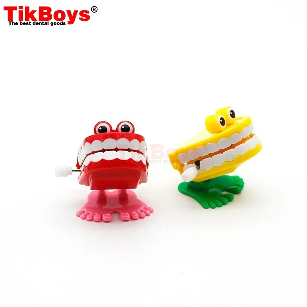 Gifts Dental Gift Jump Teeth Clockwork Toy Gift Tooth Mold Tooth Doll Jumping Teeth Halloween Christmas Cute Kids