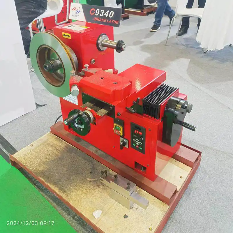 

Станок для обработки автомобильных тормозных дисков 450 мм C9340: полировка, шлифовка, оптическая обработка дисков