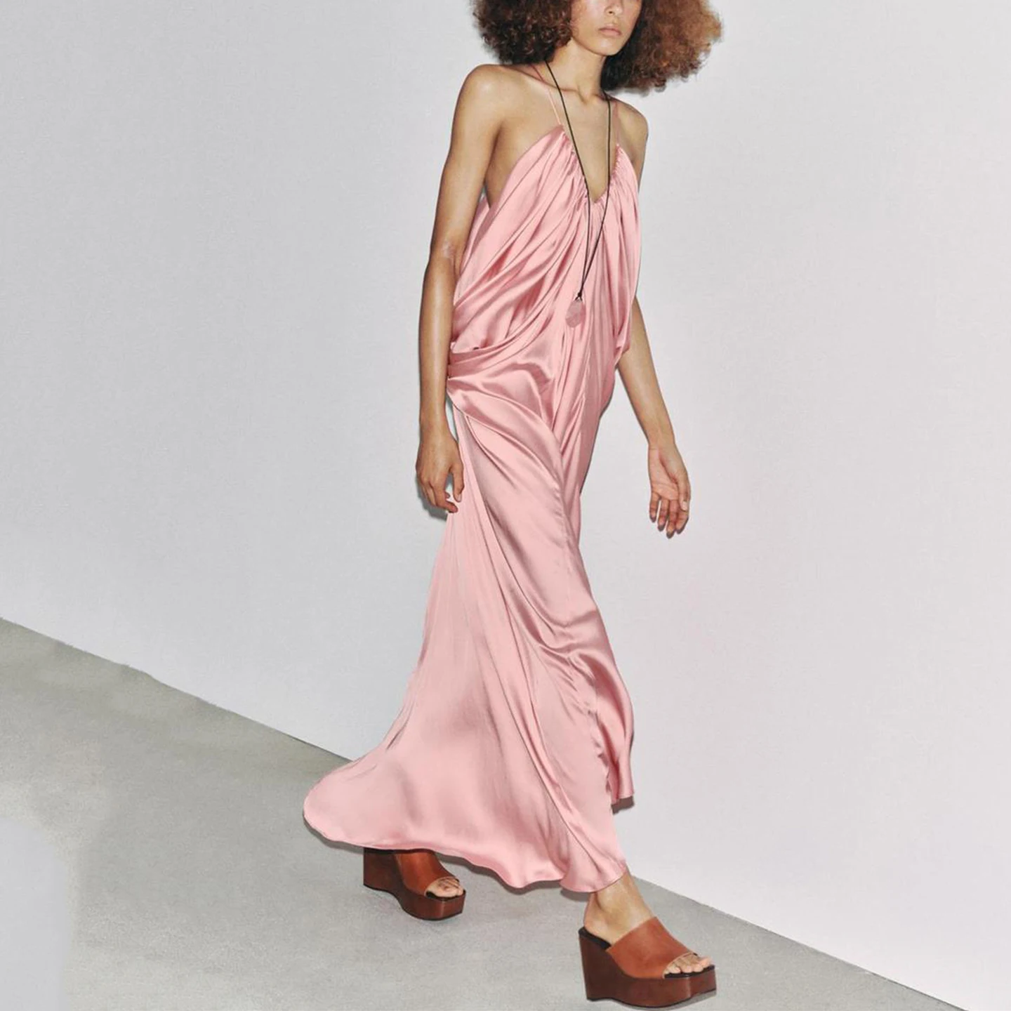 Sangle décorative pliée couleur t-shirt pour femmes, marque Dr Z, Fiber de Polyester 00% Svel, usage quotidien, automne 2025, nouveau Sle