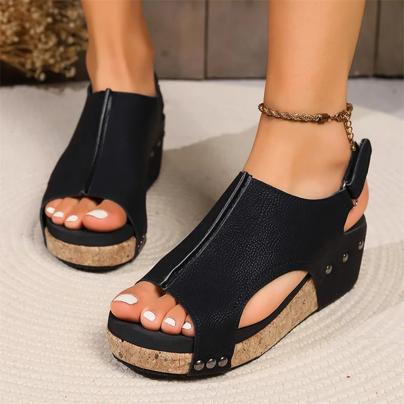 

*New Summer Fashionable Comfortable and Casual Hollow Wedge Fish Mouth Rivet Thick-Soled Wear-Resistant Women's Sandals