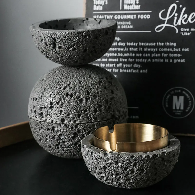 Moon Ashtray With Lid Outdoor Windproof Metal Liner Concrete Ash Tray Outside Patio Smoking Holder Home Office Desktop Decor