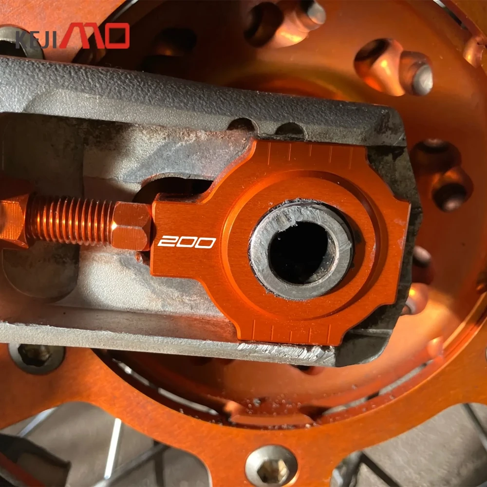

For Duke 125 200 250 390 DUKE 2011-2026 2025 2024 Motorcycle Accessories Rear Axle Blocks Chain Adjuster RC125/200/390 2014-2026