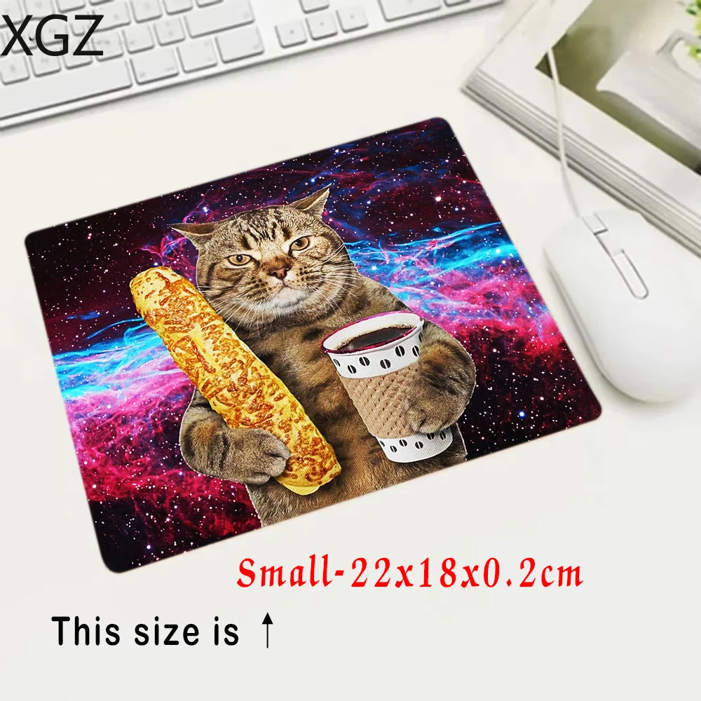 

Interesting cat square mouse pad, desk pad, anti slip lock edge, washable game suitable for office and home use