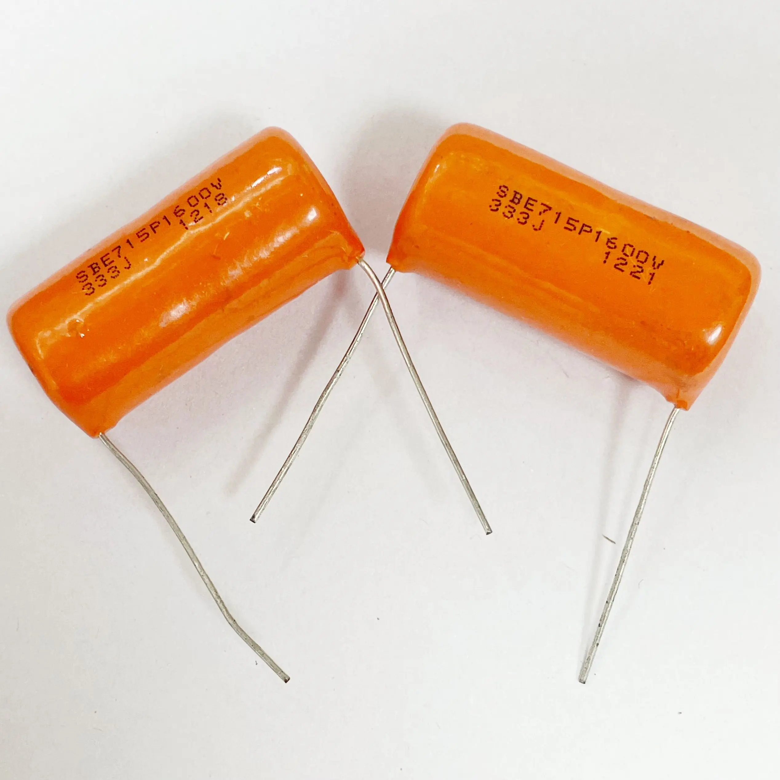 SBE Sprague 715P 1600v 0.033uf 333j MKP high-precision film capacitor. SBE715P1600V 333J Dimensions: 40mm * 18mm * 20mm
