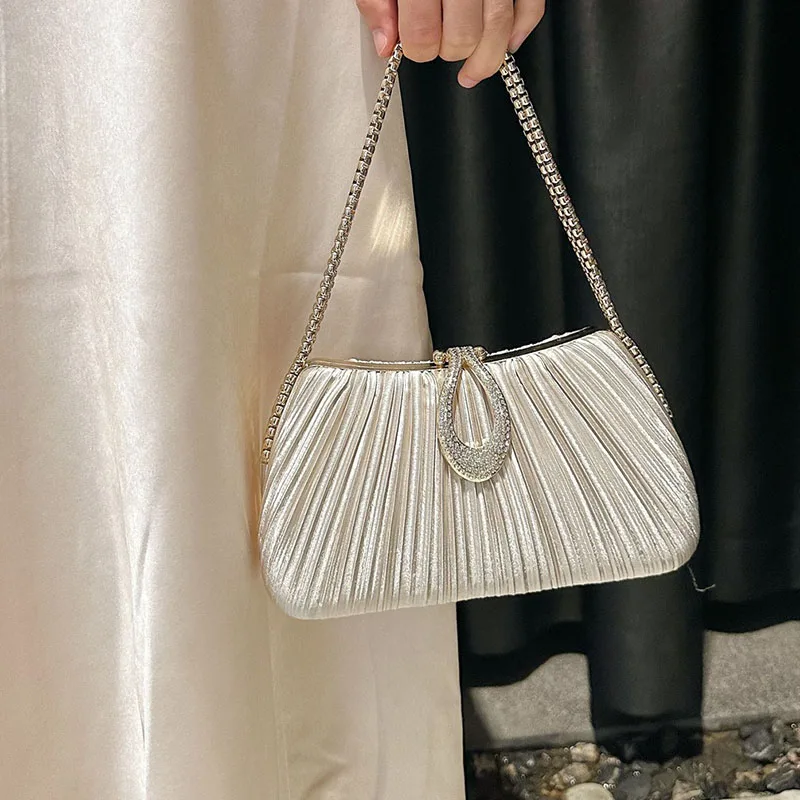 

Pleated Clutch Wedding Purse Chains Party Prom Handbags with Rhinestones for Wedding Bride Women's Elegant Satin Evening Bag