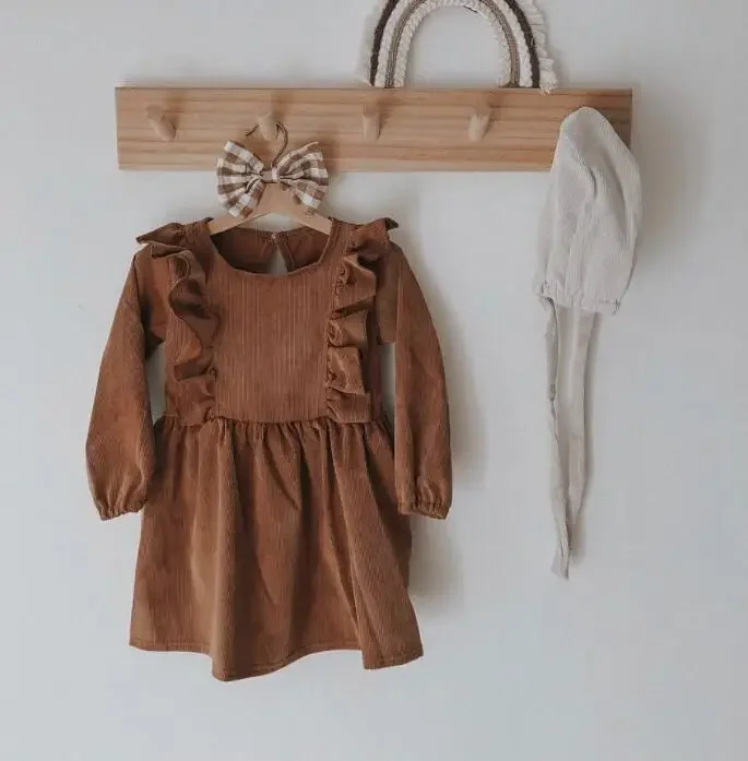 Childrens Clothing 2024 New Autumn and Winter Girls Corduroy Lace Versatile Dress Coffee Color Fashion