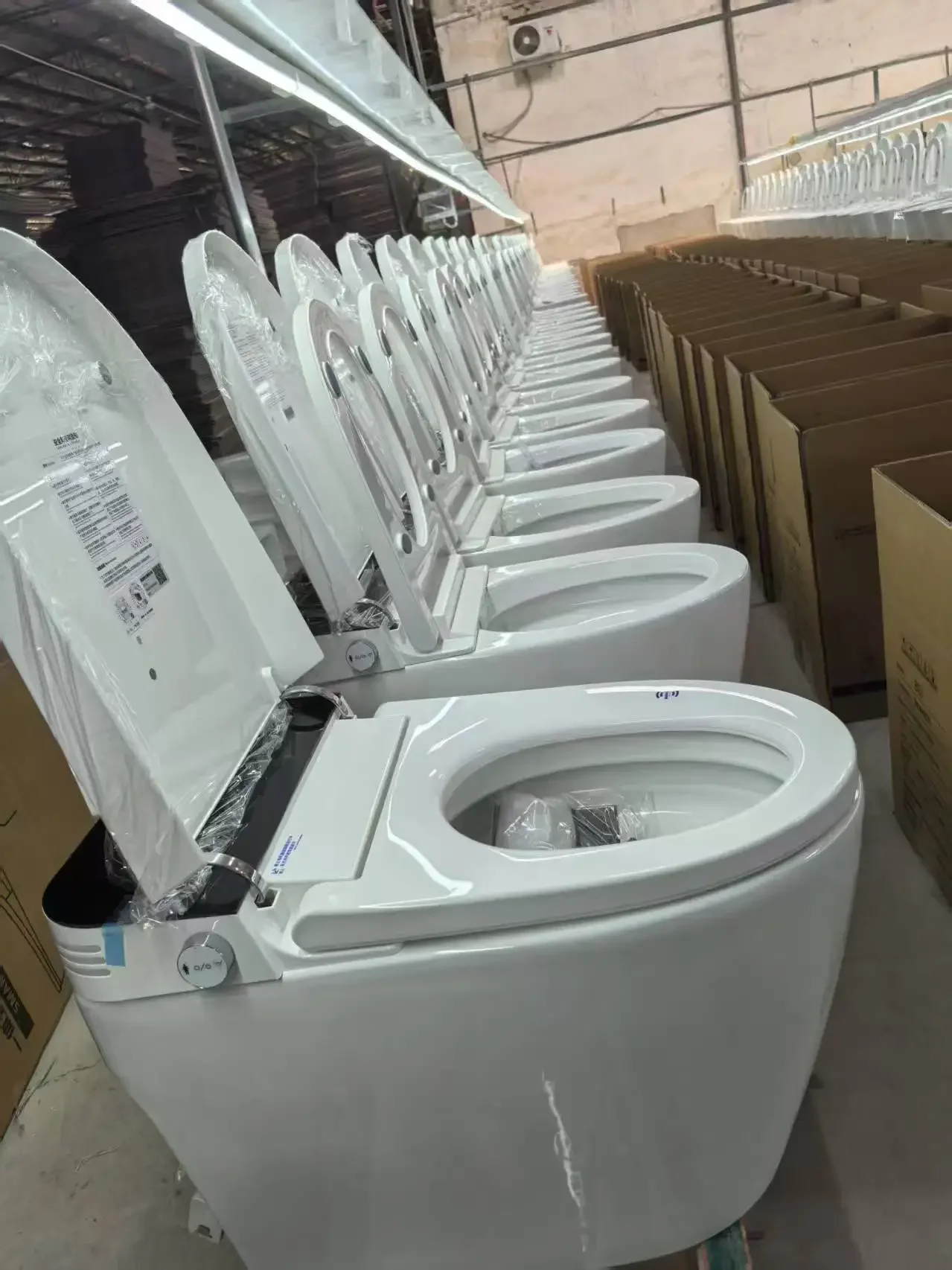 

Smart Toilet, Automatic Intelligent WC Mode Bidet, S Trap, Modern Sanitary Ware, Auto Open Flush, with Remote