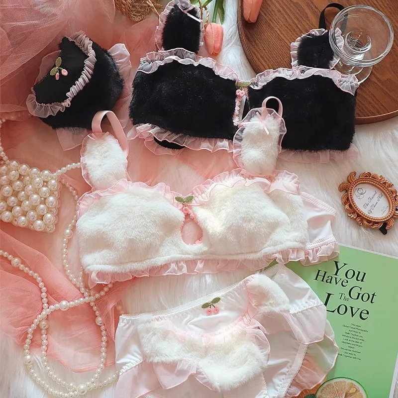 

Japanese Kawaii Plush Sweet Cute Lolita Girl Bras Suit Retro Sexy Hollow Out Wireless Bra and Panty Set Cup Size M L XL Lingerie