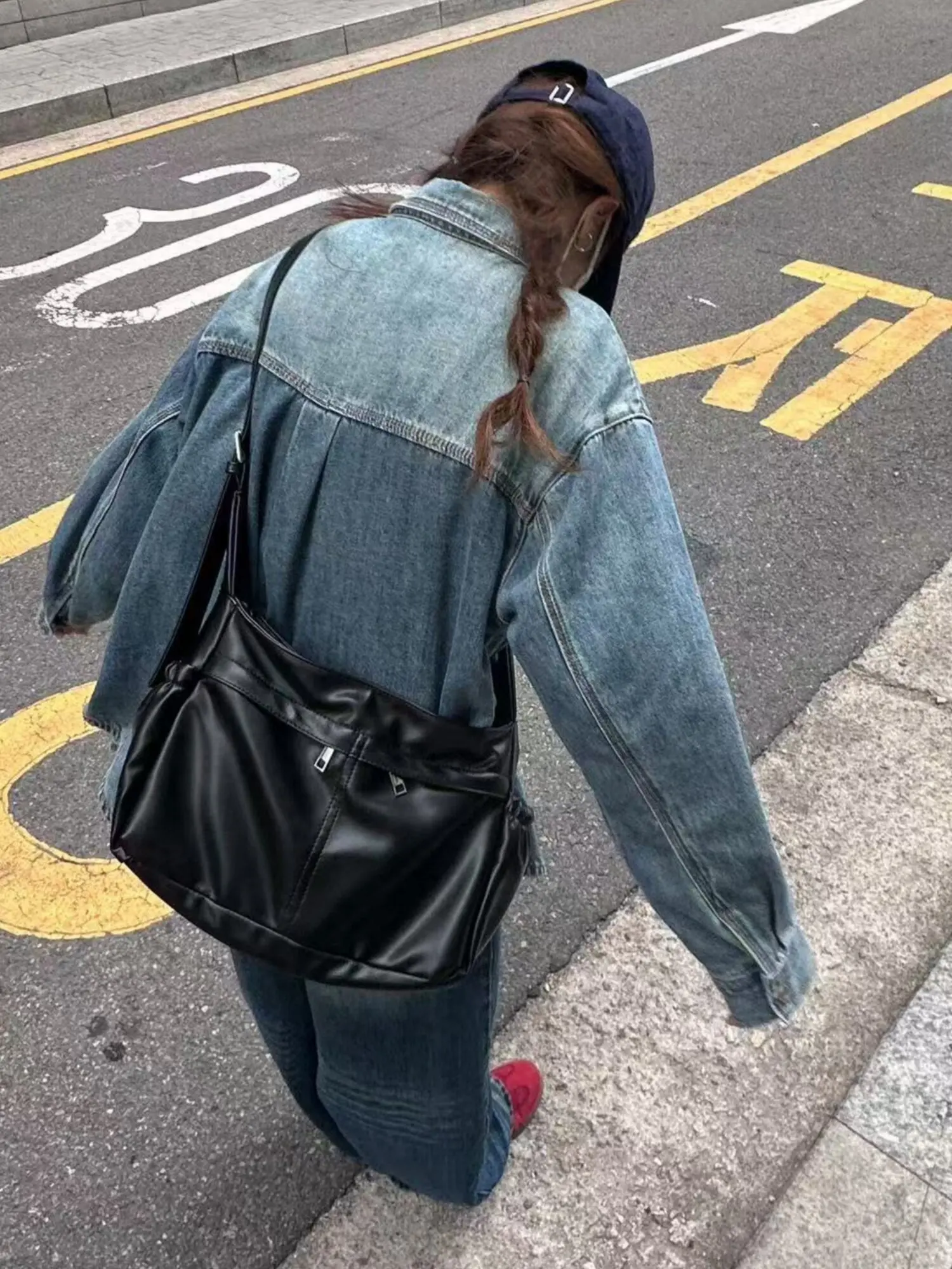 

Модная женская сумка-кроссбоди 2026 года: новая, оригинальная, с множеством карманов, горизонтальная, квадратная, вместительная, на одно плечо, трендовая