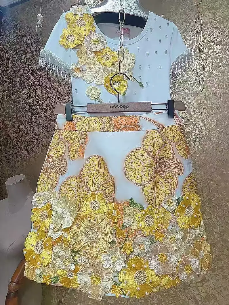 

Luxury Set 2025 Summer Beading Tassel Flowers Cotton T shirt + High-end Beaded Flowers Short Mini Skirts 2pcs Y2K Skirt Set