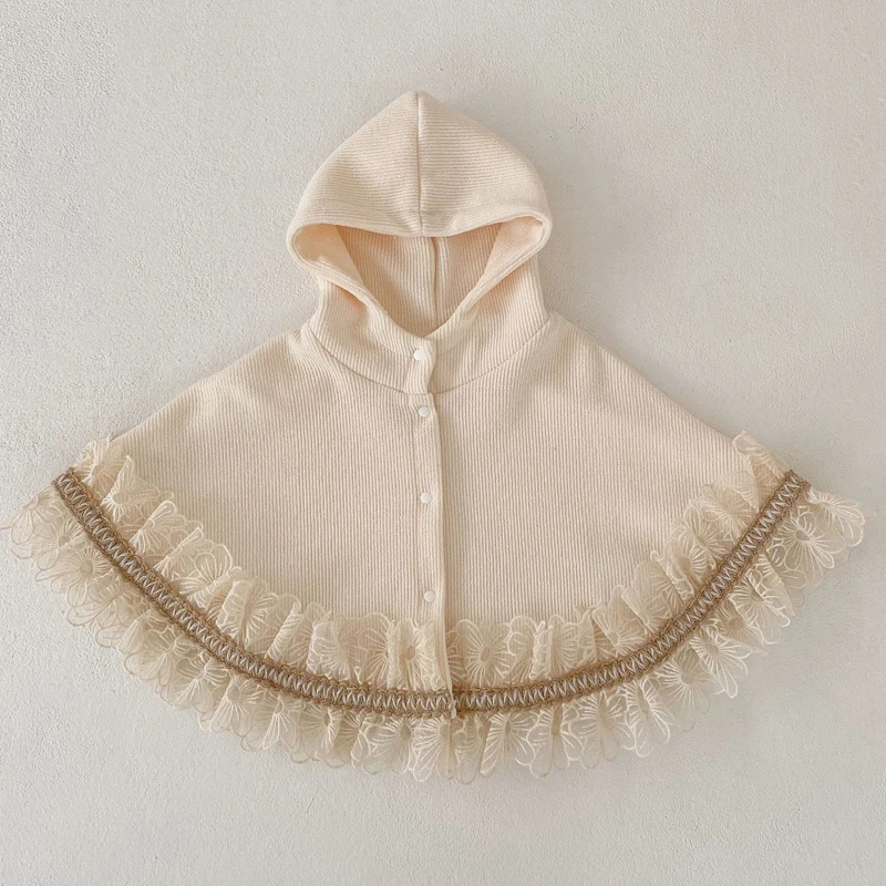 Autumn new style 0-3 years old baby clothes girl baby exquisite fashionable lace lace hooded open-button shawl cape