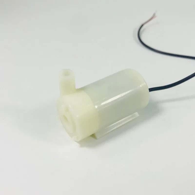 Small Submersible Water Pump, 3‑6V DC Micro Fountain Water Pump, DIY Handcraft Landscape Water Feature Part