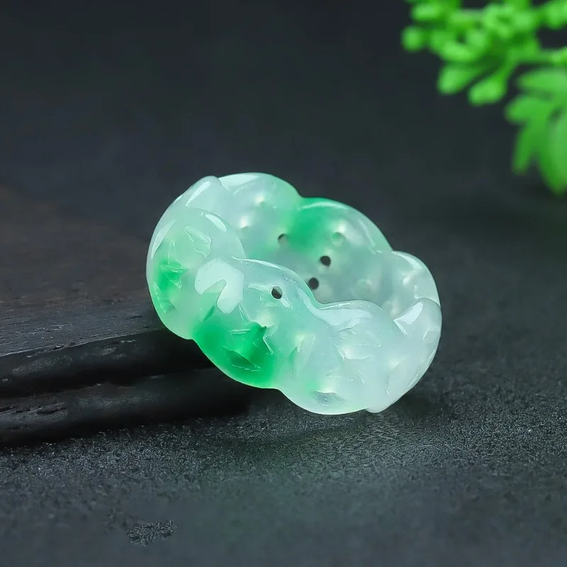 

Edible Jade Hand-carved Hollow Rings Fashion Boutique Jewelry for Men and Women Floating Green Rings Gift