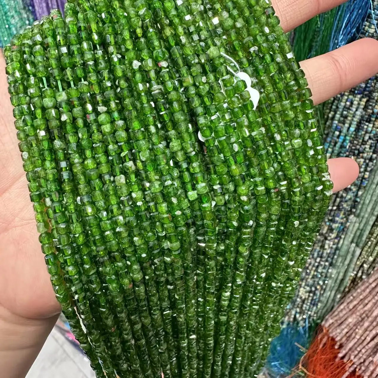 

AAA Good Natural Green Diopside Gemstone Faceted Cube Loose Bead Making DIY Bracelet Necklace for Jewelry Accessories Wholesale