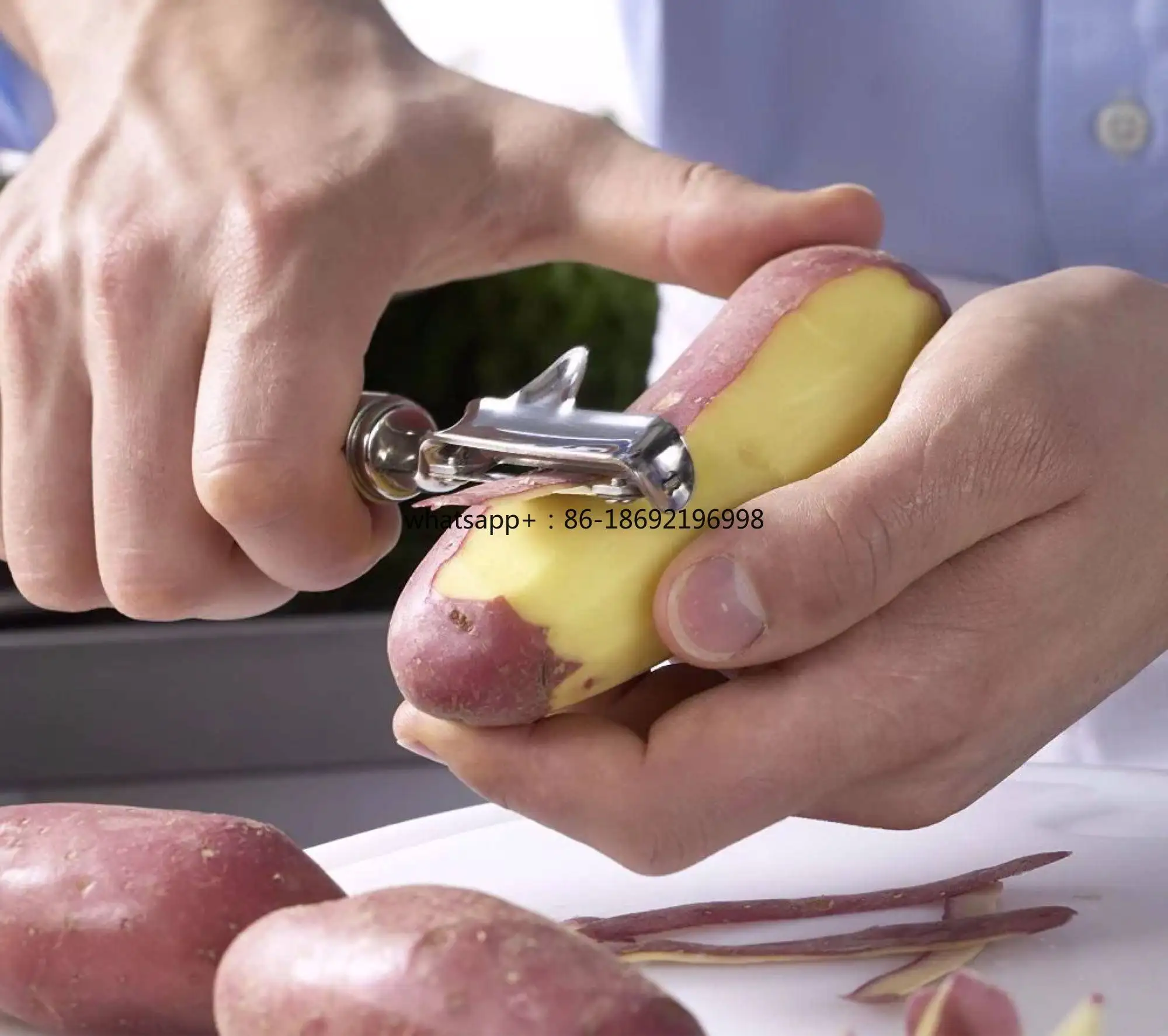 Stainless Steel Right-hand Vegetable Peeler
