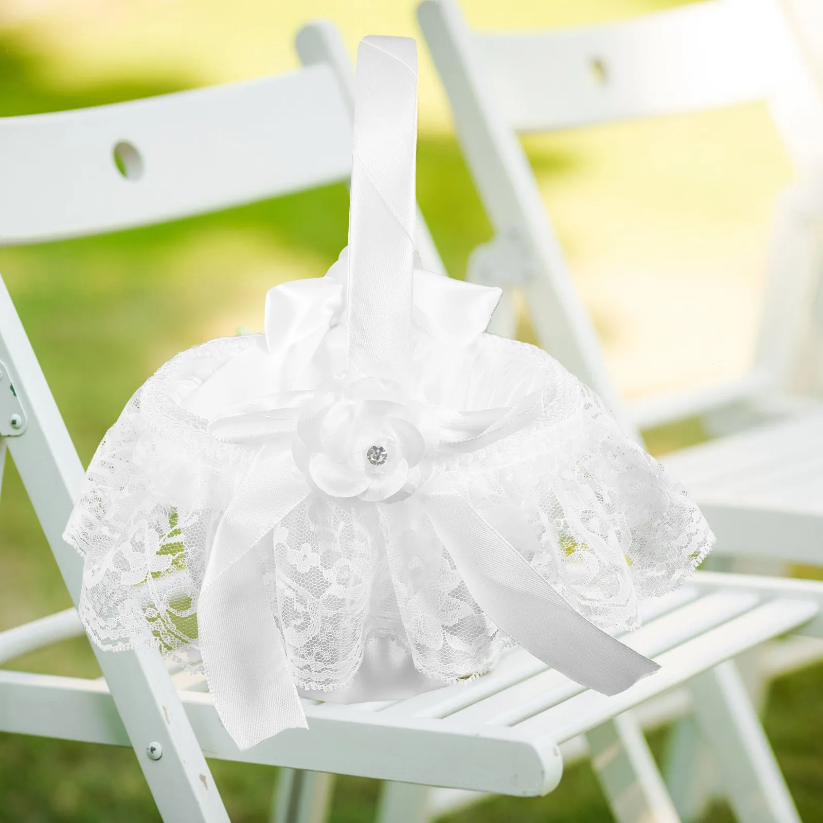 

Flower Basket for Weddings Lace Design Classic Elegant Lightweight Portable Wedding Flower Basket Bridal Party Favor Decor