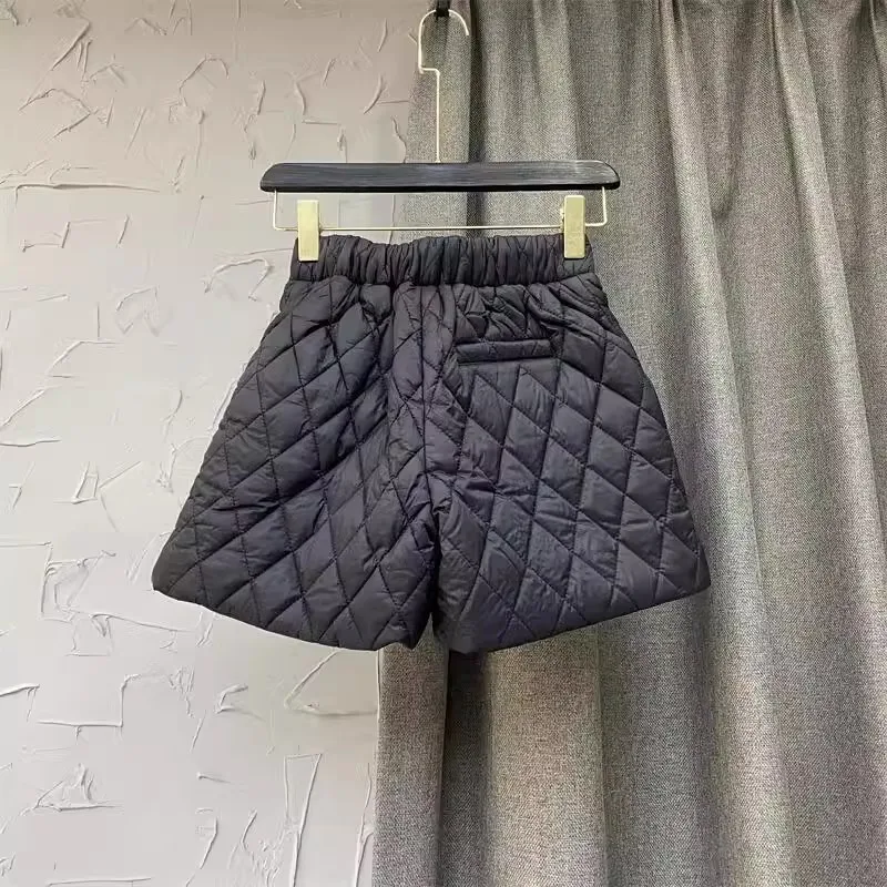 Elastic High Waist Loose down Shorts Women Plaid Wide Leg bottoms Ladies casual black warm cotton padded short trousers