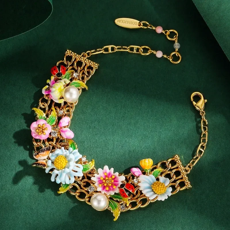 

Fashion Handmade Enamel Glaze, Glass Pearls, Variety of Flowers, Blue Daisies, Nice Butterflies, Ladybugs, Wide Edition Bracelet