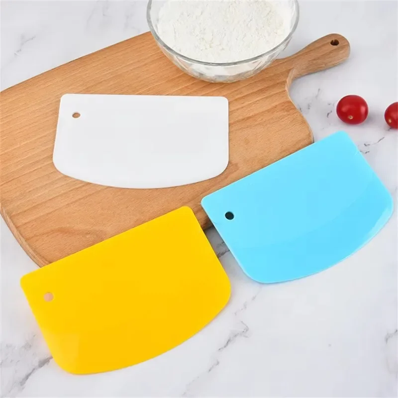 1PC Dough Scraper Cake Cream Pastry Scraper Dessert Bread Cutter Baking Tools