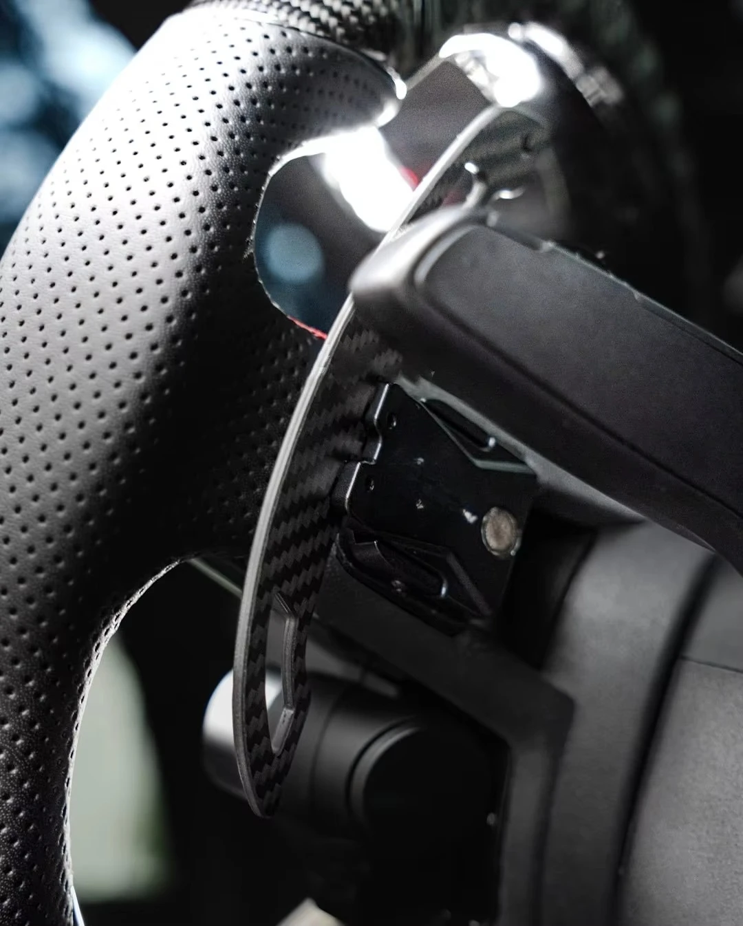 عجلة قيادة مسطحة القاع من الكربون الجاف R8 forA3 A4 A5 A6 S3 S4 RS3 RS5 Q5 TT - عجلة تحديثية الأداء مخصصة