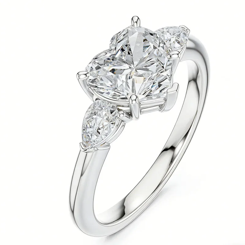 Valentine Gift 2CT Heart Shape DEF VS-VVS Lab Grown Diamond Ring In Platinum 950 3pcs Diamonds Ring For Lady