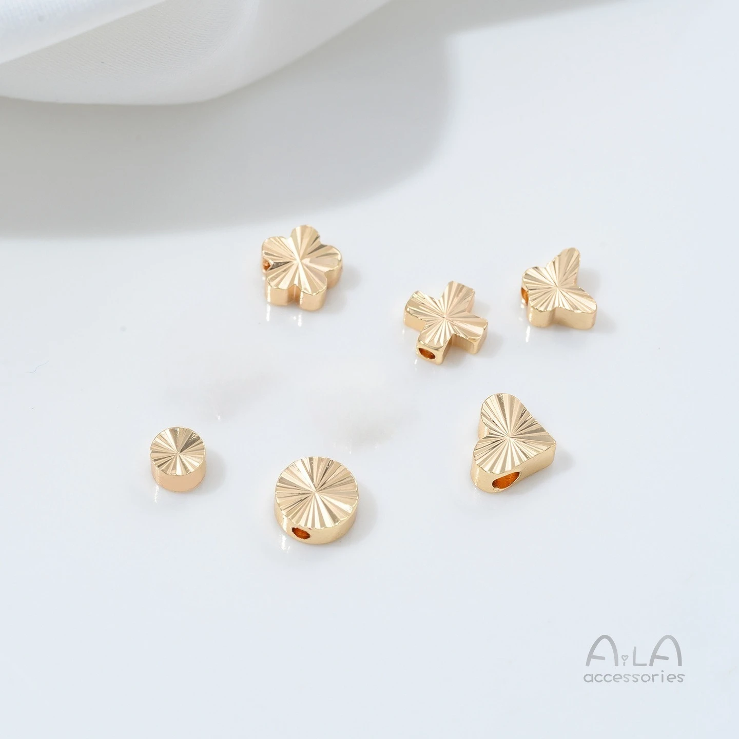 Золотые-аксессуары-14k-двусторонние-круглые-элементы-с-эффектом-флеш-резки-в-форме-персикового-сердца-четырехлистного-клевера-бабочки-для-самостоятельного-изготовления-украшений-колье-серег-украшений-для-пирсинга