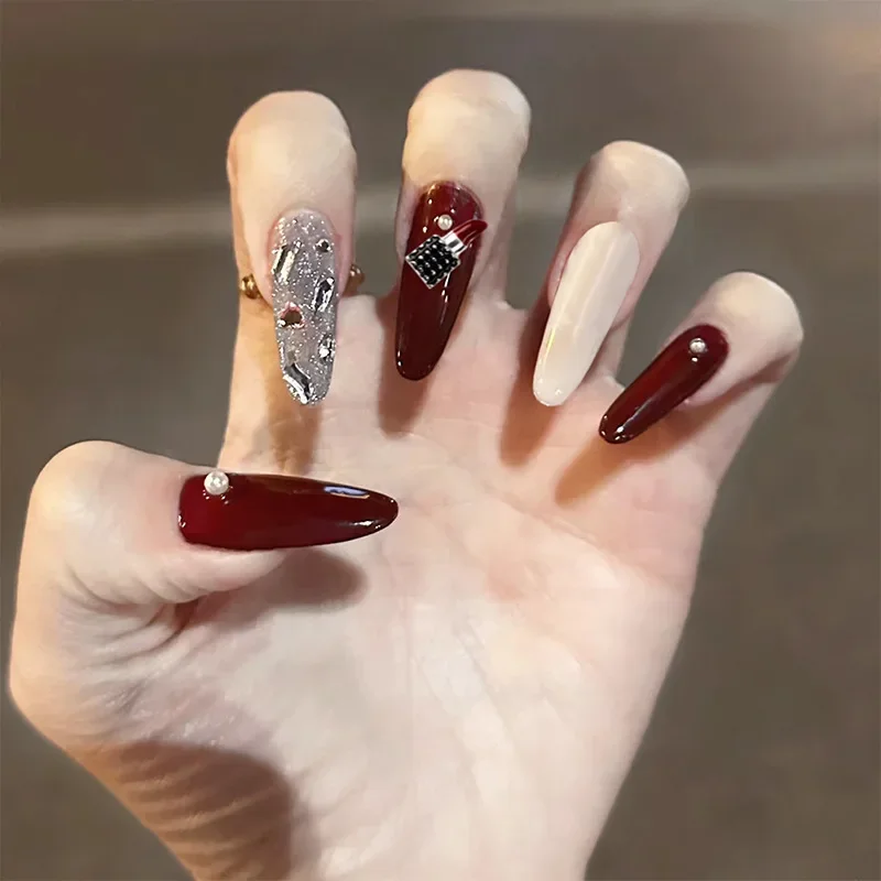 10 peças acessórios de unhas da moda com batom glamouroso design batom vermelho romântico com diamantes brilhantes para unhas chiques