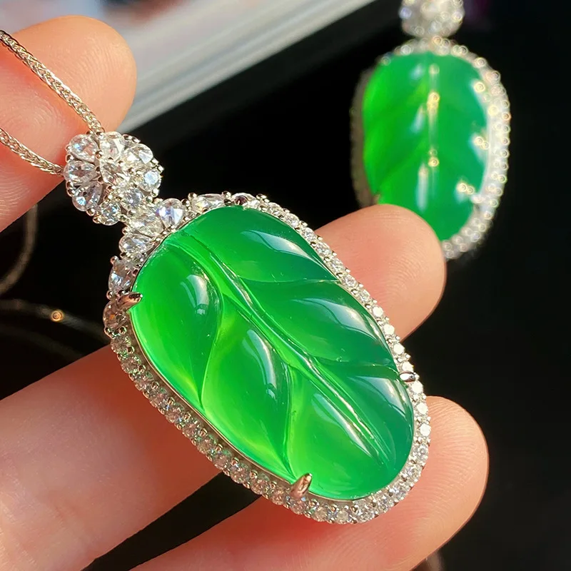 Natural Burmese jewelry ice  sweet sun leaf jadeite pendant  full green leaves