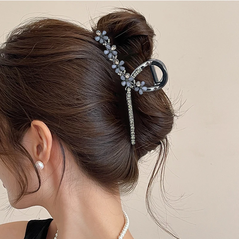 

High-end Gun Black Color Rhinestone Flower Shark Clip Large Hair Grip Metal Material Hair Clip Elegant Women's Hair Accessories