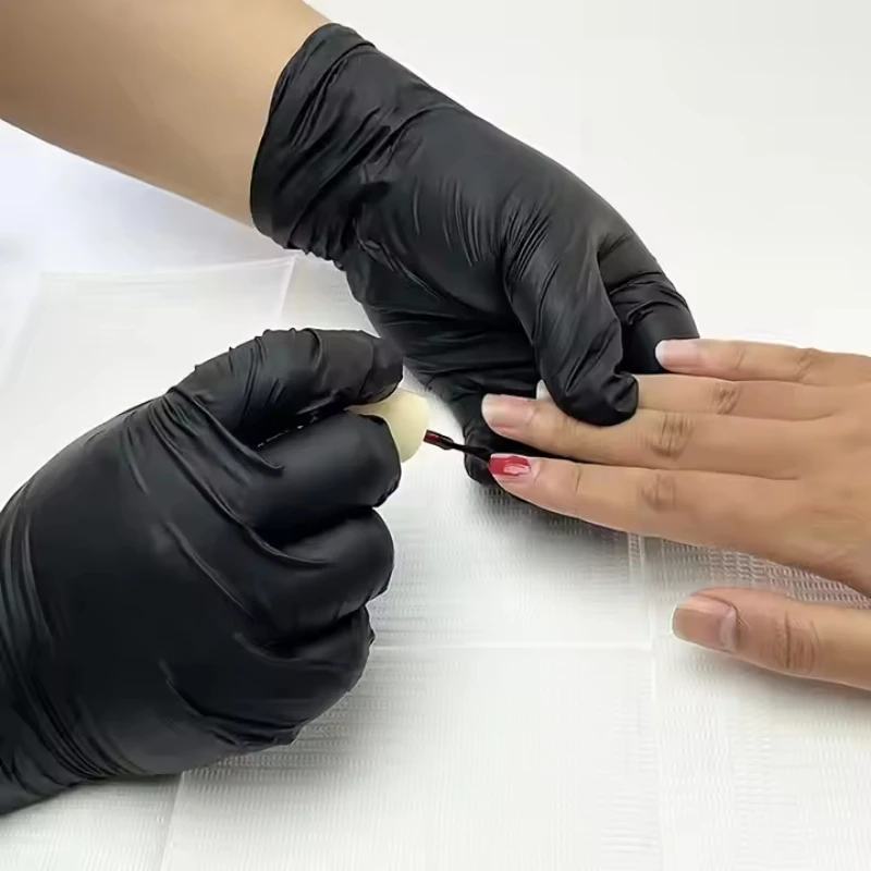 50/100 Stück Schwarze Nitril-Einweghandschuhe, Nicht-Steril, Strukturiert, für Küche, Reinigung, Tattoo, Kosmetik, Haarfärbung und Nageldesign – Detail 4