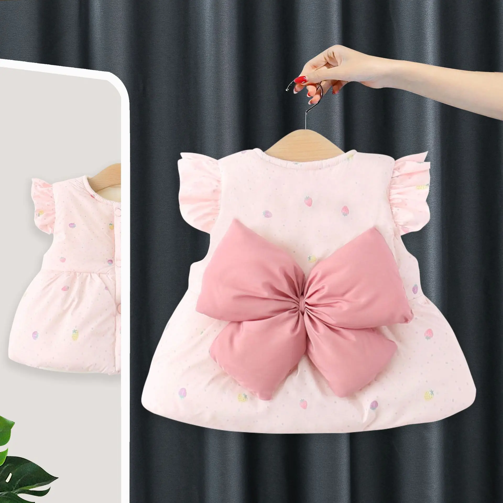 

﻿ Winter newborn bay clothes coats for infant girls cloth bow printed vest cotton jacket outerwear baby 1st birthday vest coats