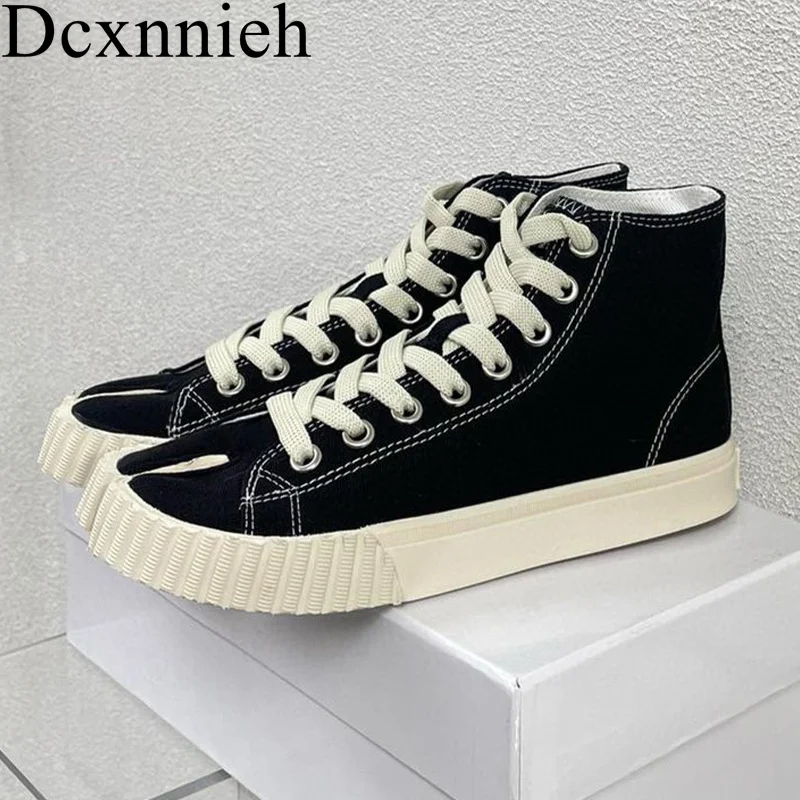 

2024 High Top Flat Thick Sole Split Toe Casual Shoes Women Spring Autumn Canvas Lace Up Breathable Pig Trotters Horseshoe Shoes