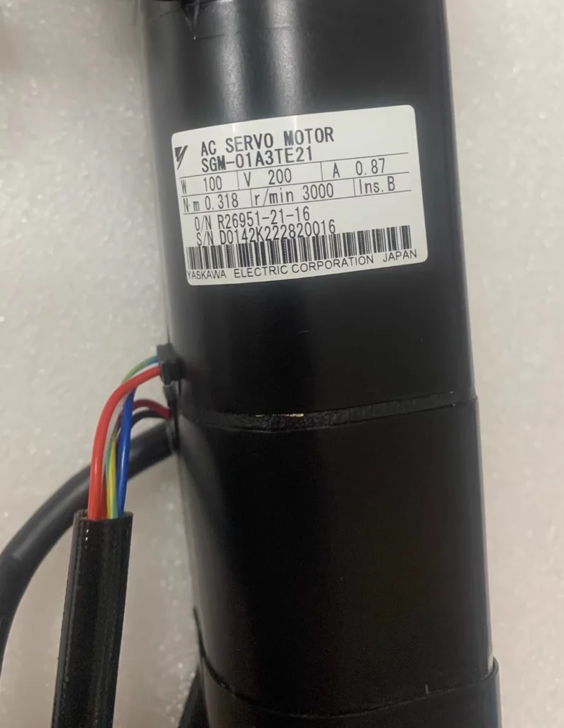 Original Genuine SGM-01A3TE21 Brand New Without Gearbox，SGM 01A3TE21，Servo Motor, Fast shipping，In Stock
