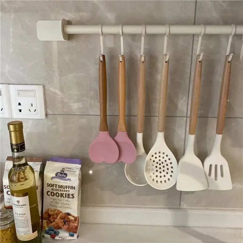 Kitchen Essential, Korean Ins Style Pink Girly Silicone Cream Spoon, Influencer Favorite Same Style Dessert Baking Spatula