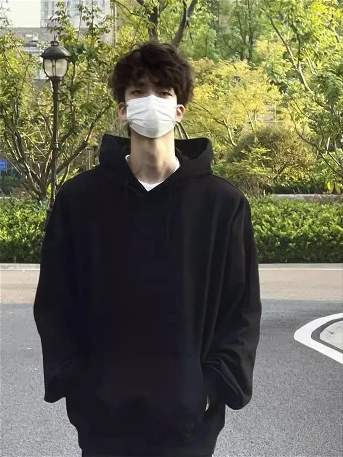 2025 جديد هوديس الربيع والخريف قمصان سويت شيرت بقلنسوة الرجال هوديي فضفاض بلون الكلاسيكية سترة الرجال معطف تنوعا الرجال