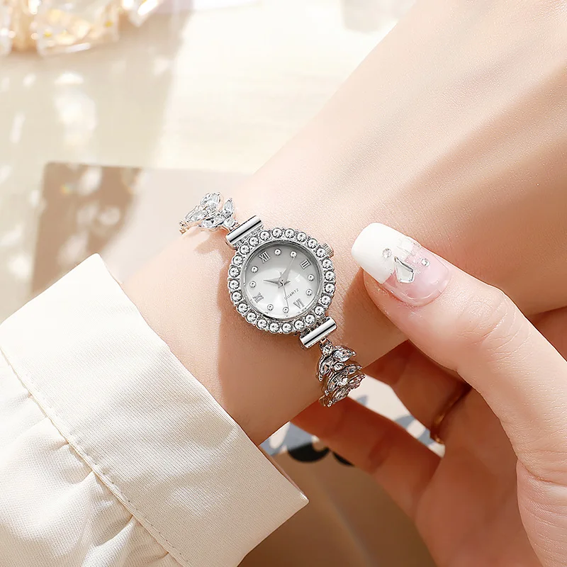 New Fashion Women's Watch Light Luxury Free Adjustment Bracelet Watch Quartz Watch Imitation Beimu Watch