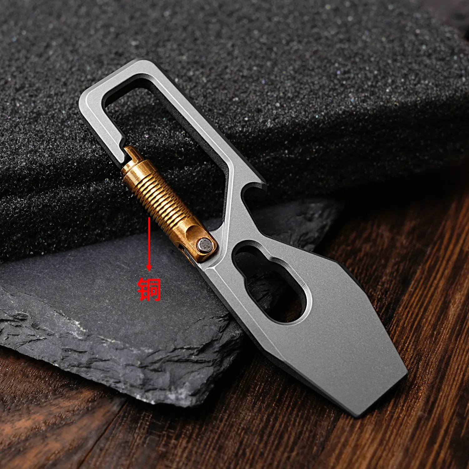 Mini Titanlegierung Stemmeisen Schlüsselanhänger Anhänger für Outdoor EDC Tragbares Kurierwerkzeug Flaschenöffner