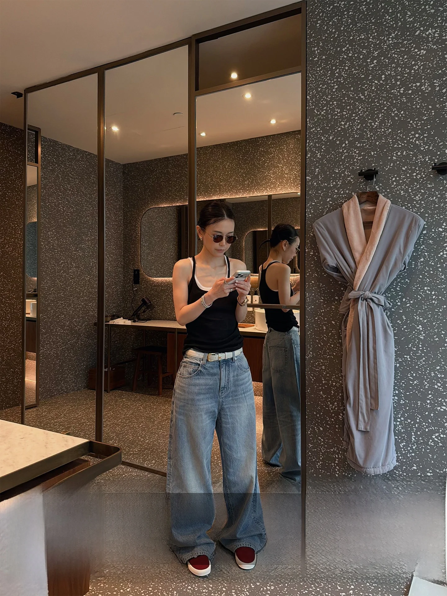 

Ayuko Vintage Black Wood Loose Straight Leg Jeans Fashionable Washed out Women's Standard Fit Natural Waist Cotton Denim