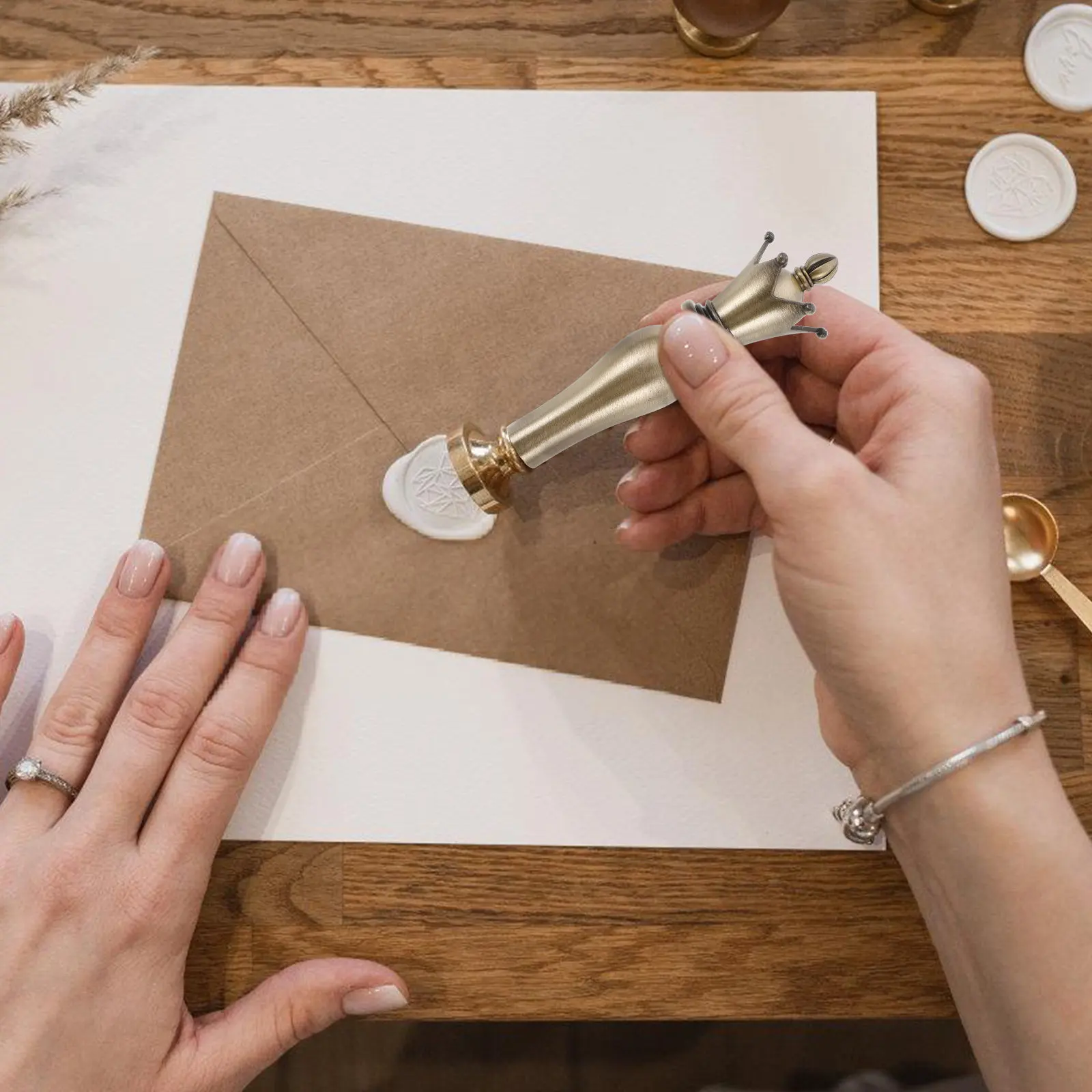 

Metal Wax Seal Handles Crown Metal Handle Replacement Stamp Parts for Scrapbooking Envelope Stamping Accessories