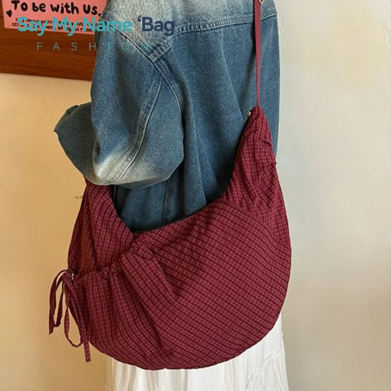 

﻿ Nylon Plaid Pleated Dumpling Bag Large Capacity Single Shoulder Crossbody Bag Retro Versatile Tote Bag for Women