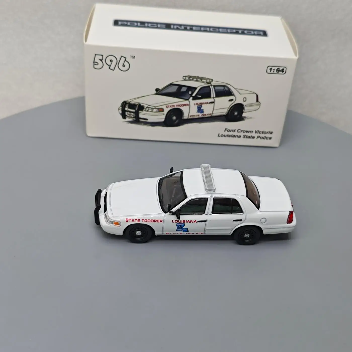 596 1:64 Ford Crown Victoria-Département de Police de l'État Louisiana 596-97 modèle de voiture en alliage moulé sous pression Mini voiture jouet pour enfants cadeau