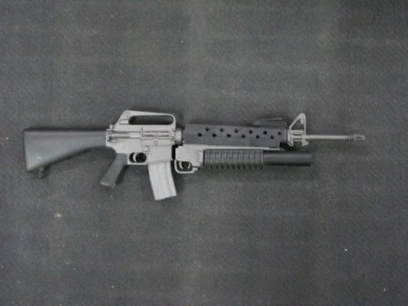 Na stanie Figurka żołnierza w skali 1/6 z wojny w Wietnamie, model karabinu M16, akcesoria do figurek akcji żołnierzy 12-calowych, dekoracja.