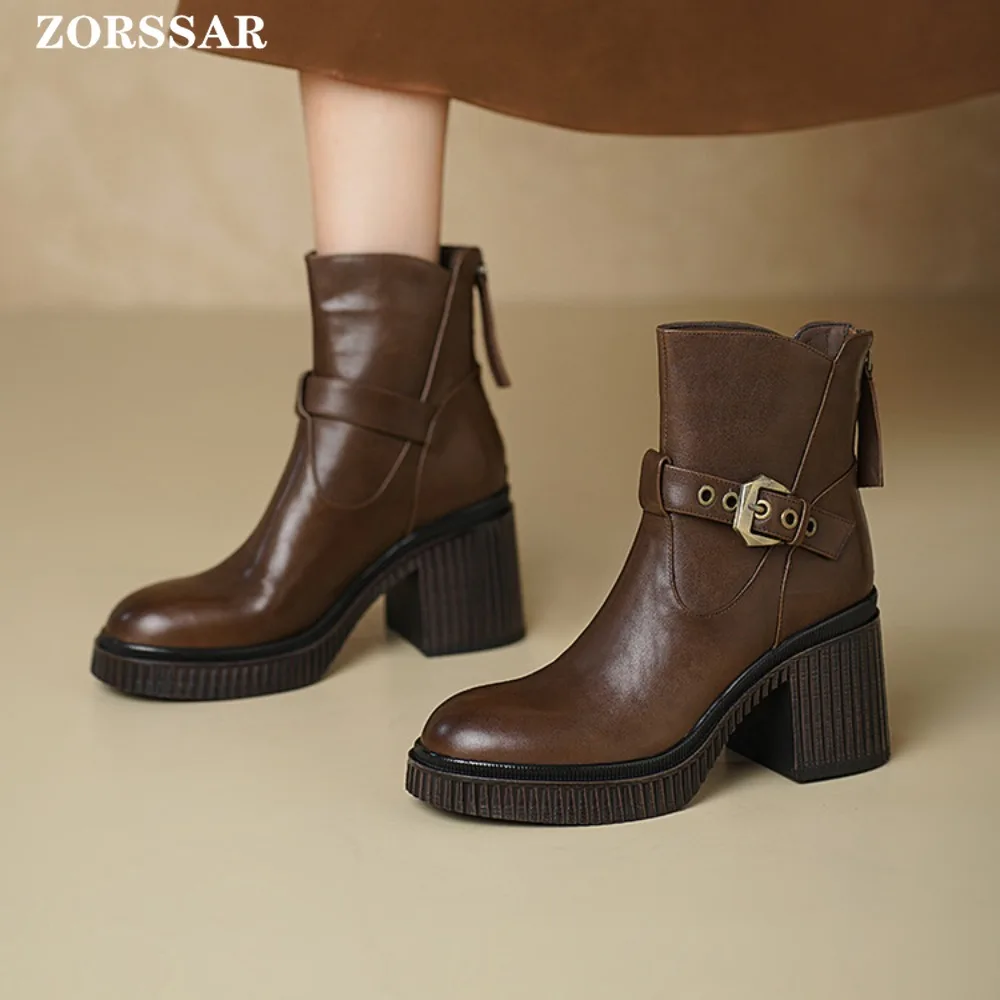 أحذية كاجوال مريحة بكعب سميك شتاء جديد عصري متعدد الاستخدامات أحذية قصيرة أنيقة الحد الأدنى كعب مكتنز أحذية النساء