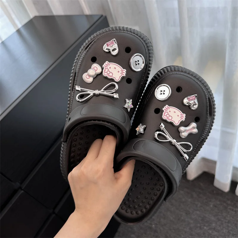 MINISO Cute Cartoon Silver HelloKitty Sweet Cool Style Shoe Buckle DIY Hole Shoes Charm Shoe Accessories Detachable Shoe Flower