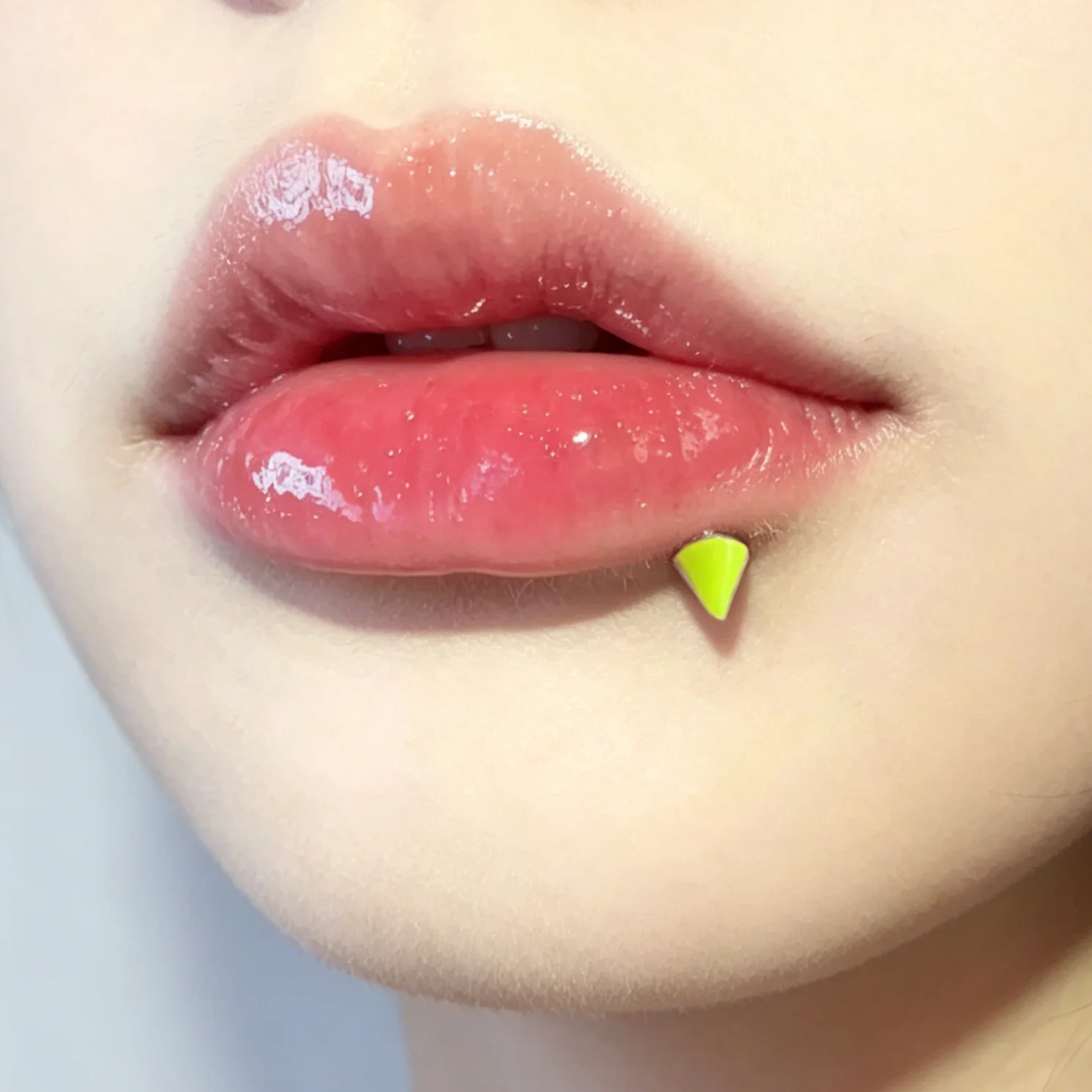 piercings-labiais-de-liga-de-titanio-design-conico-pontiagudo-com-base-plana-e-rosca-externa-joias-de-moda-feminina-novo-e
