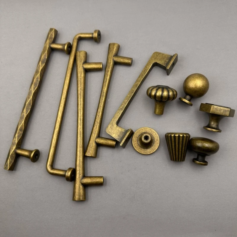 Antique Bronze Solid Cabinet Door Pulls Single Hole Drawer Knob Zinc Alloy Furniture Handles Kitchen Cabinet Wardrobe Door Knobs