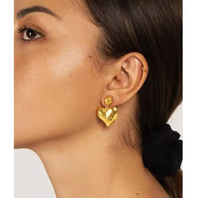 

Brass Stuning Heart Drop Earrings Women Jewelry Punk Hiphop Designer Runway Rare Simply Gown Sweet Boho Top Japan Korean