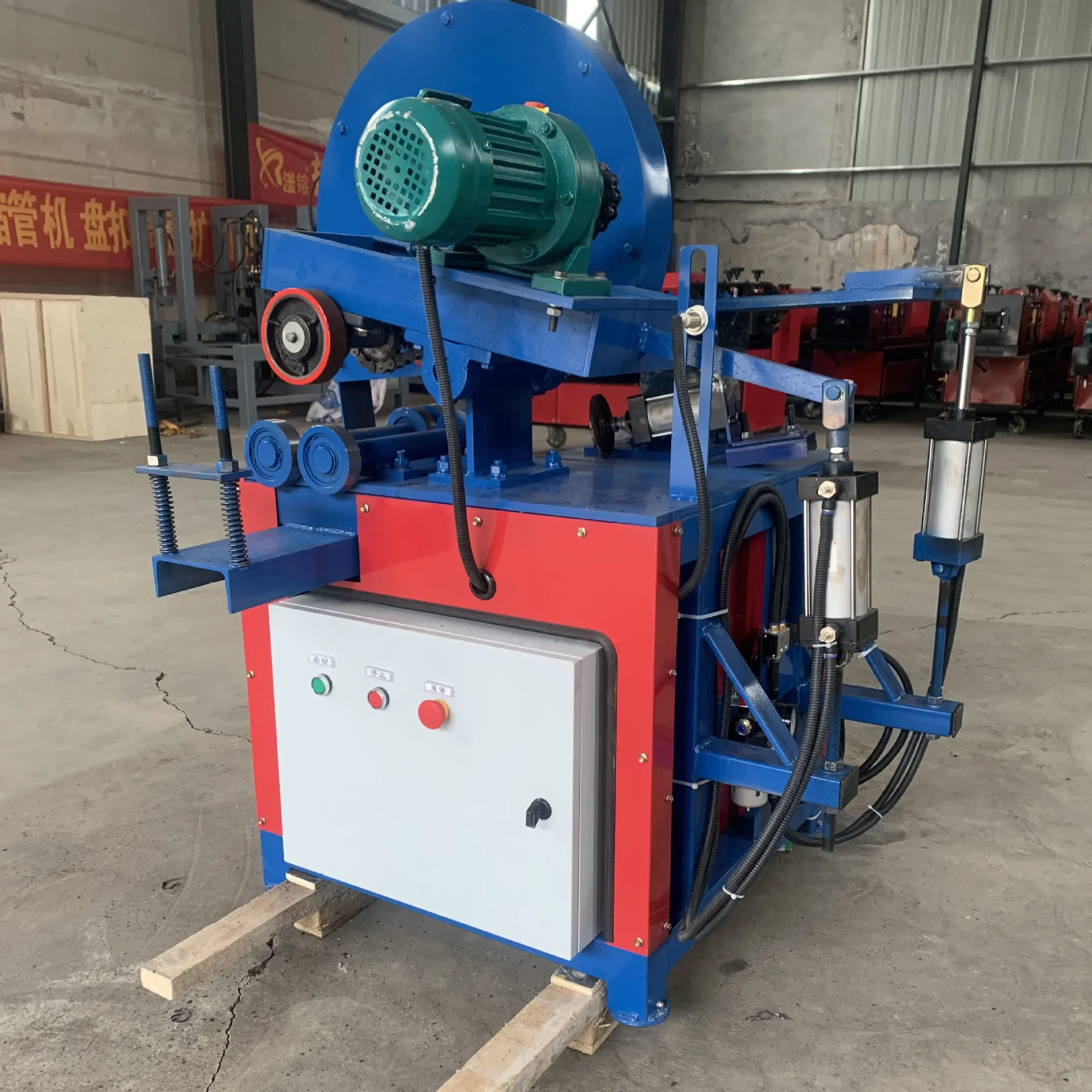 Pipe cutting machine, small semi-automatic pipe cutting machine, metal stainless steel iron pipe circular saw machine, high-spee