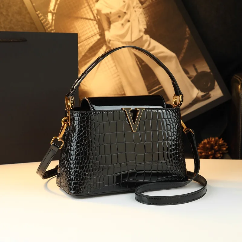 

Simple Vintage Luxury Diaper Bags For Ladies Parisian Chic Tote Bag High-End Crossbody Bag Fashionable Messenger Bag Elegant